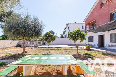 6 bedrooms house for sale in El Vendrell, Tarragona, Catalonia, Spain № 7427 - photo 16