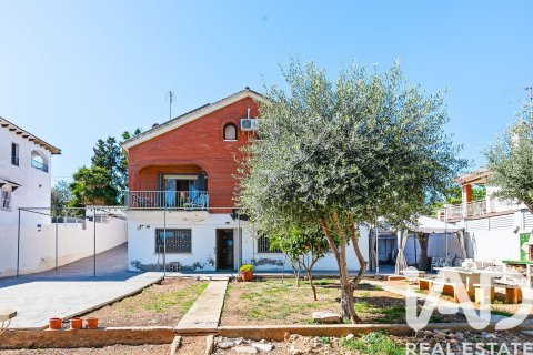 6 bedrooms house for sale in El Vendrell, Tarragona, Catalonia, Spain № 7427 - photo 17