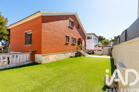 6 bedrooms house for sale in El Vendrell, Tarragona, Catalonia, Spain № 7427 - photo 30