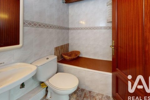 Купить виллу в Канет-де-Мар, Испания с 6 спален, 168м², № 7426 - фото 8