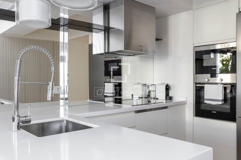 Ático de 2 dormitorios en venta en Barcelona, Cataluña, Spain № 3901 - foto 9