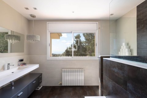 5 chambres villa à vendre à Cabrils, Barcelona, Catalonia, Spain № 3905 - photo 10