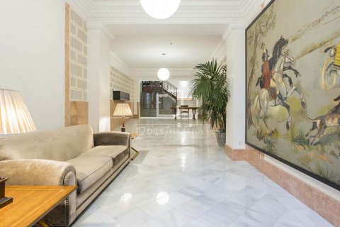 Купить квартиру в Барселона, Испания с 2 спальни, 85м², № 3904 - фото 4