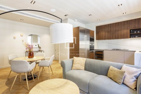 Купить квартиру в Барселона, Испания с 2 спальни, 85м², № 3904 - фото 2