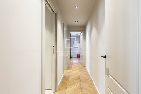 Купить квартиру в Барселона, Испания с 2 спальни, 85м², № 3904 - фото 16