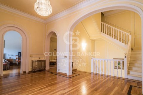 Купить виллу в Эсплугес-де-Льобрегат, Испания с 9 спален, 734м², № 7950 - фото 14