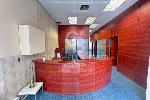 Купить коммерческую недвижимость в Барселона, Испания 181м², № 7954 - фото 11