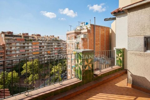 Купить пентхаус в Барселона, Испания с 2 спальни, 64м², № 7952 - фото 19