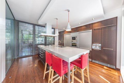 Сasa de 4 dormitorios en venta en Barcelona, Cataluña, Spain № 6892 - foto 10