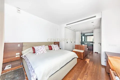 Сasa de 4 dormitorios en venta en Barcelona, Cataluña, Spain № 6892 - foto 20