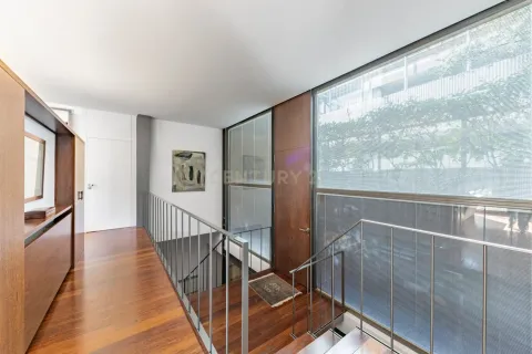 Сasa de 4 dormitorios en venta en Barcelona, Cataluña, Spain № 6892 - foto 16