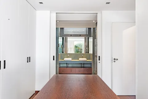 Сasa de 4 dormitorios en venta en Barcelona, Cataluña, Spain № 6892 - foto 22