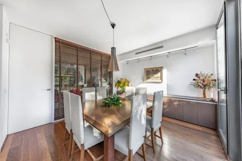 Сasa de 4 dormitorios en venta en Barcelona, Cataluña, Spain № 6892 - foto 7