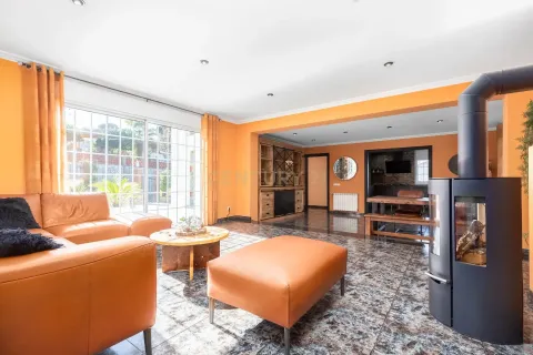 Сasa de 5 dormitorios en venta en Tordera, Barcelona, Cataluña, Spain № 6891 - foto 13