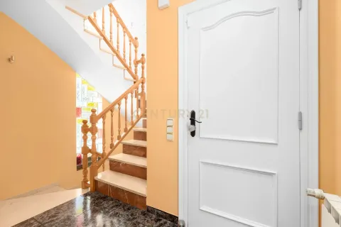 Сasa de 5 dormitorios en venta en Tordera, Barcelona, Cataluña, Spain № 6891 - foto 28