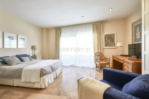 Сasa de 4 dormitorios en venta en Badalona, Barcelona, Cataluña, Spain № 6893 - foto 21