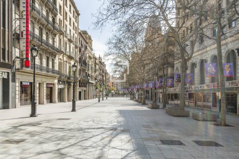 2 bedrooms apartment for sale in Barcelona, Catalonia, Spain № 7181 - photo 3