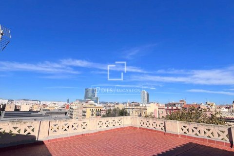 2 bedrooms apartment for sale in Barcelona, Catalonia, Spain № 7181 - photo 11