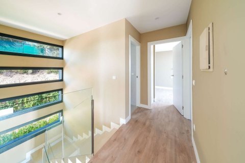 3 bedrooms house for sale in Lloret de Mar, Girona, Catalonia, Spain № 7186 - photo 8