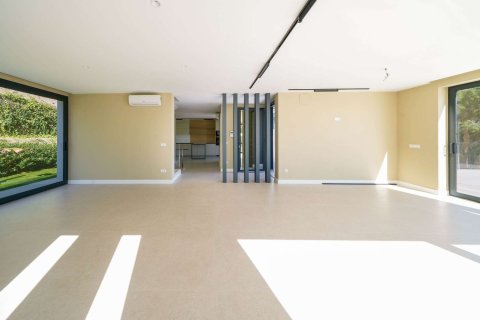 3 bedrooms house for sale in Lloret de Mar, Girona, Catalonia, Spain № 7186 - photo 17