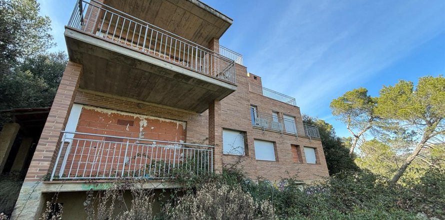 Коммерческая недвижимость 278м² в Матадепере, Барселона, Каталония, Испания № 2296