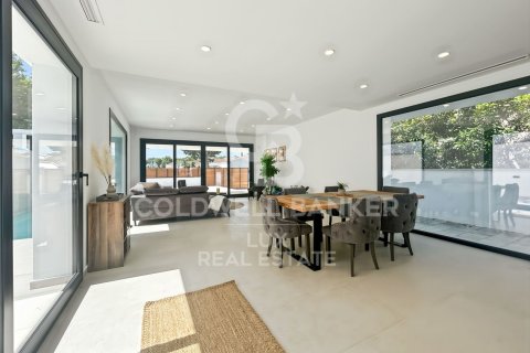 Купить виллу в Эмпуриабрава, Испания с 4 спальни, 252м², № 7734 - фото 30