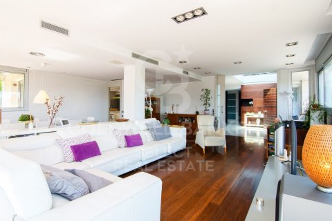 Купить виллу в Серданьола-дель-Вальес, Испания с 5 спален, 726м², № 7738 - фото 22