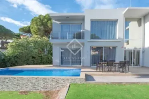 Вилла с 5 спальнями в Калонже, Герона, Каталония, Испания № 2695