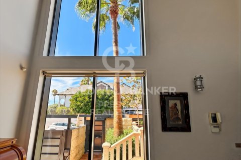 Сasa de 4 dormitorios en venta en Viladecans, Barcelona, Cataluña, Spain № 5547 - foto 13