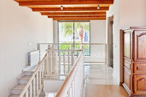 Сasa de 4 dormitorios en venta en Viladecans, Barcelona, Cataluña, Spain № 5547 - foto 24