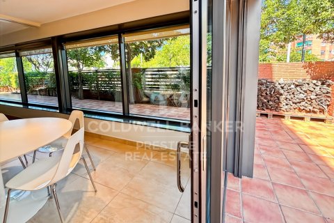 Сasa de 4 dormitorios en venta en Viladecans, Barcelona, Cataluña, Spain № 5547 - foto 17