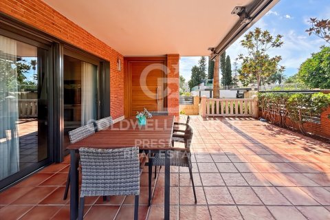 Сasa de 4 dormitorios en venta en Viladecans, Barcelona, Cataluña, Spain № 5547 - foto 23