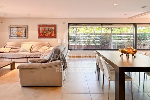 Сasa de 4 dormitorios en venta en Viladecans, Barcelona, Cataluña, Spain № 5547 - foto 18