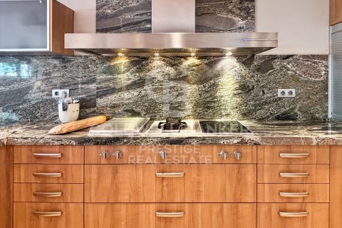 Сasa de 4 dormitorios en venta en Viladecans, Barcelona, Cataluña, Spain № 5547 - foto 15