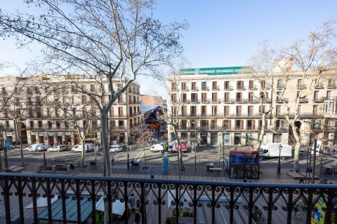 Купить квартиру в Старый город, Барселона, Испания с 2 спальни, 106м², № 2463 - фото 14