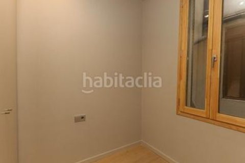 Apartamento de 2 dormitorios en venta en Ciudad Vieja, Barcelona, Cataluña, Spain № 2461 - foto 6
