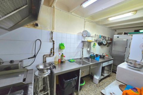 Купить коммерческую недвижимость в Сантс-Монтжуик, Барселона, Испания 250м², № 2459 - фото 18