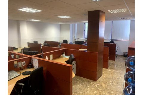 Купить офис в Сантс-Монтжуик, Барселона, Испания студия, 305м², № 2457 - фото 20