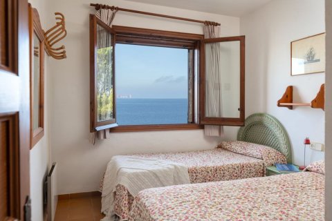 Сasa de 6 dormitorios en venta en Begur, Gerona, Cataluña, Spain № 7090 - foto 20