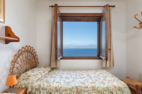 Сasa de 6 dormitorios en venta en Begur, Gerona, Cataluña, Spain № 7090 - foto 22
