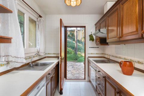 Сasa de 6 dormitorios en venta en Begur, Gerona, Cataluña, Spain № 7090 - foto 12