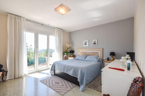 Сasa de 3 dormitorios en venta en Esplugues de Llobregat, Barcelona, Cataluña, Spain № 7092 - foto 23