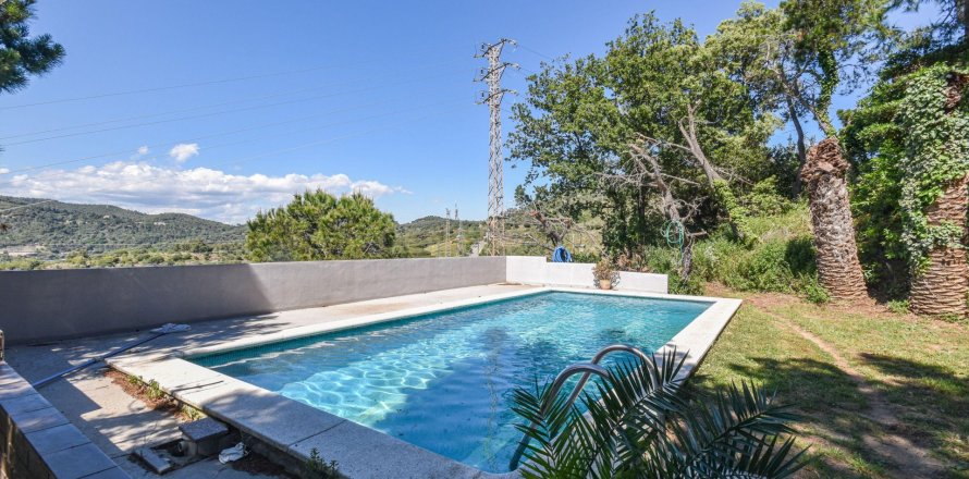 Сasa de 3 dormitorios en venta en Esplugues de Llobregat, Barcelona, Cataluña, Spain № 7092