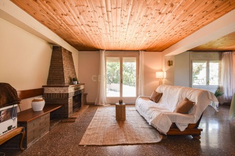 Сasa de 3 dormitorios en venta en Esplugues de Llobregat, Barcelona, Cataluña, Spain № 7092 - foto 8