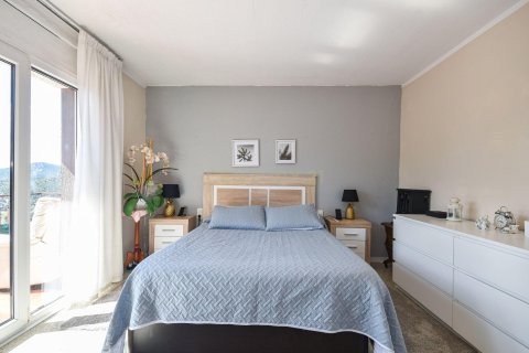 Сasa de 3 dormitorios en venta en Esplugues de Llobregat, Barcelona, Cataluña, Spain № 7092 - foto 3
