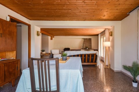 Сasa de 3 dormitorios en venta en Esplugues de Llobregat, Barcelona, Cataluña, Spain № 7092 - foto 9