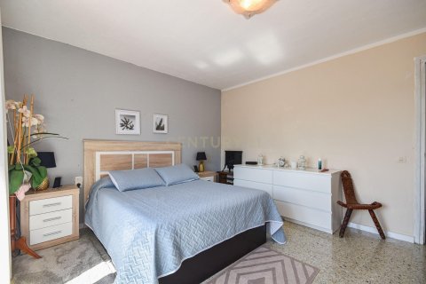 Сasa de 3 dormitorios en venta en Esplugues de Llobregat, Barcelona, Cataluña, Spain № 7092 - foto 2