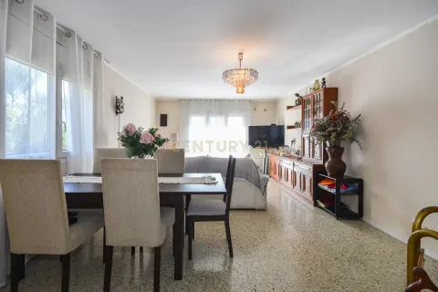 Сasa de 3 dormitorios en venta en Esplugues de Llobregat, Barcelona, Cataluña, Spain № 7092 - foto 10