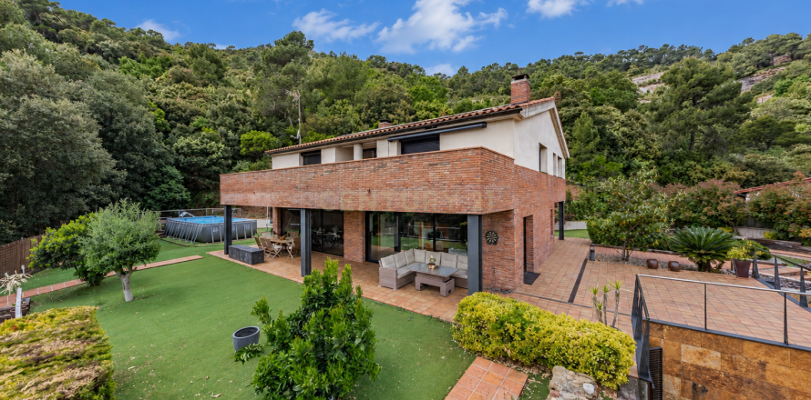 Сasa de 7 dormitorios en venta en Matadepera, Barcelona, Cataluña, Spain № 7095