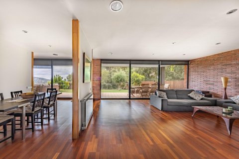 Сasa de 7 dormitorios en venta en Matadepera, Barcelona, Cataluña, Spain № 7095 - foto 25